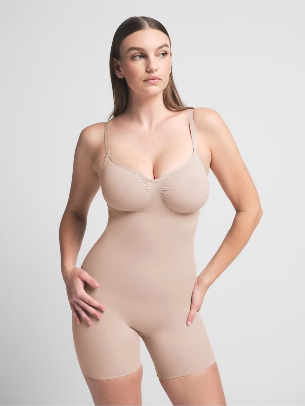 SKIMS SEAMLESS SCULPT MID THIGH BODYSUIT NEW IN MICA